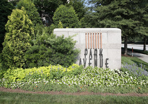 Park Avenue in Atlanta, GA - Foto de edificio - Building Photo