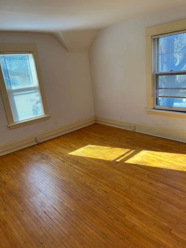 872 19th Ave SE, Unit 19th in Minneapolis, MN - Foto de edificio - Building Photo