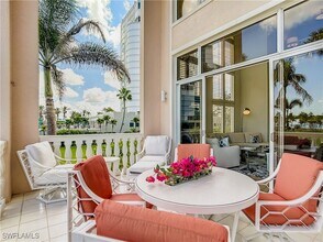 21 Casa Mar Ln in Naples, FL - Building Photo - Building Photo