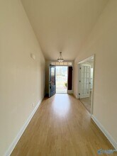 235 Crab Orchard Dr in Madison, AL - Foto de edificio - Building Photo