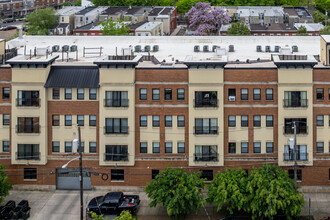 The Cooper Building in Camden, NJ - Foto de edificio - Building Photo