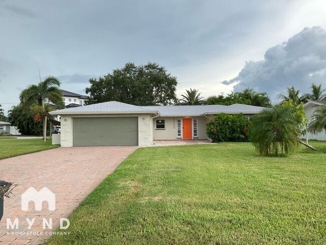 property at 10100 Paradise Blvd
