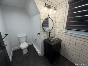 3 Park Ave in Bloomfield, CT - Building Photo - Building Photo