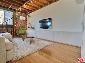 500 Molino St in Los Angeles, CA - Building Photo - Building Photo