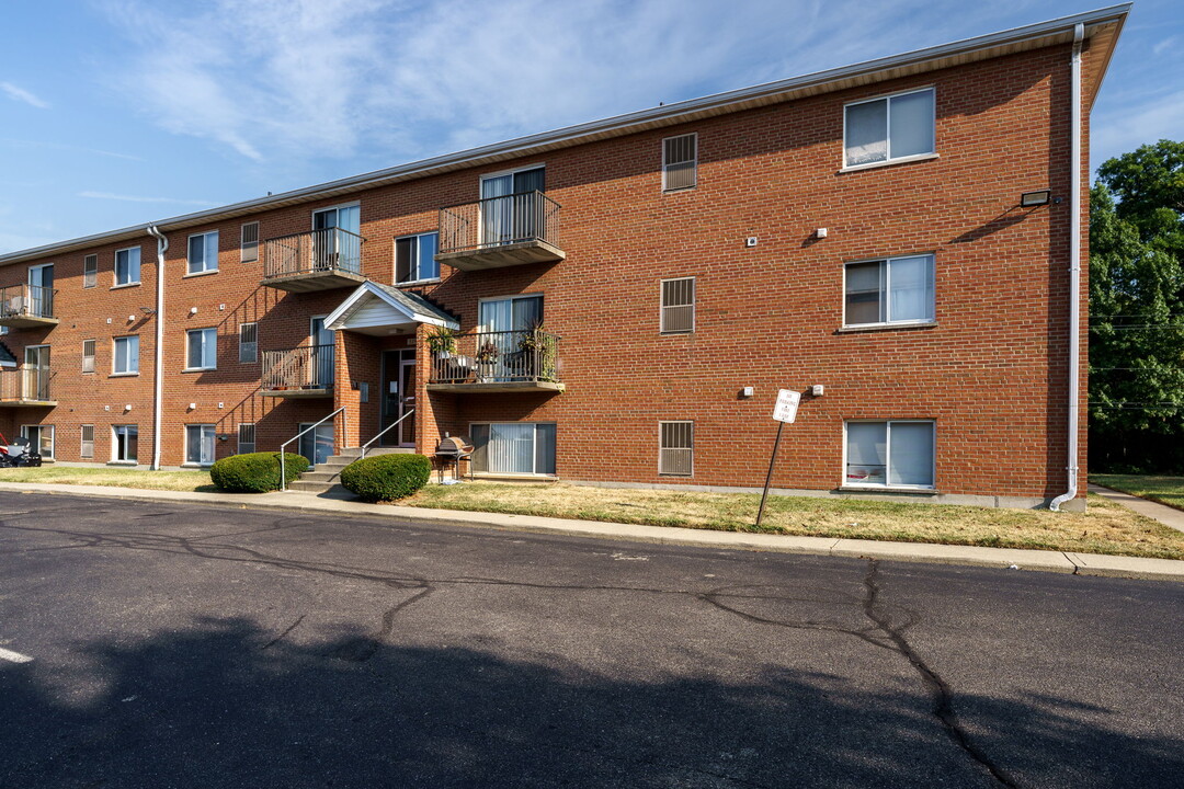 Auburn Park Apartments in Cincinnati, OH - Building Photo