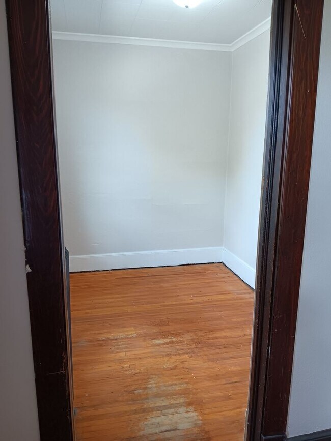 310 S 8th Ave W in Virginia, MN - Building Photo - Building Photo