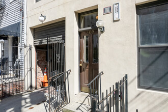 509 Monroe St in Hoboken, NJ - Building Photo - Building Photo