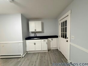 32 Worcester St in Southbridge, MA - Building Photo - Building Photo