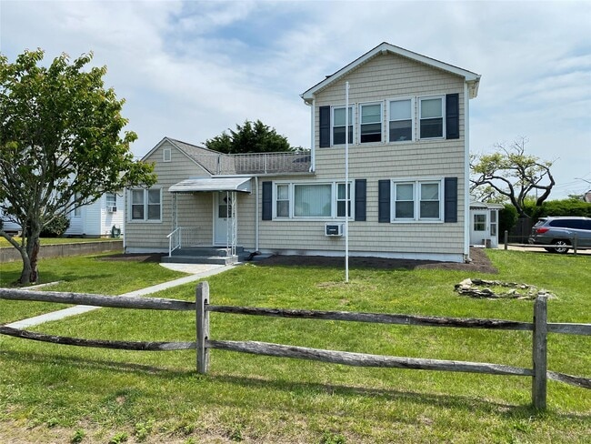 property at 95 Grandview Dr