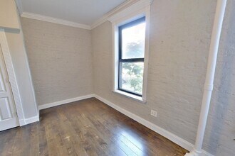 346 E 18th St, Unit 2C in New York, NY - Building Photo - Building Photo