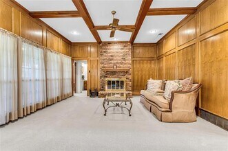 1013 Canyon Ridge Dr in Desoto, TX - Building Photo - Building Photo