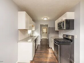 5222 W 83rd St in Parma, OH - Building Photo - Building Photo