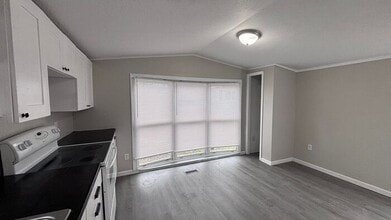 1900 Harper Dr in Atchison, KS - Building Photo - Building Photo