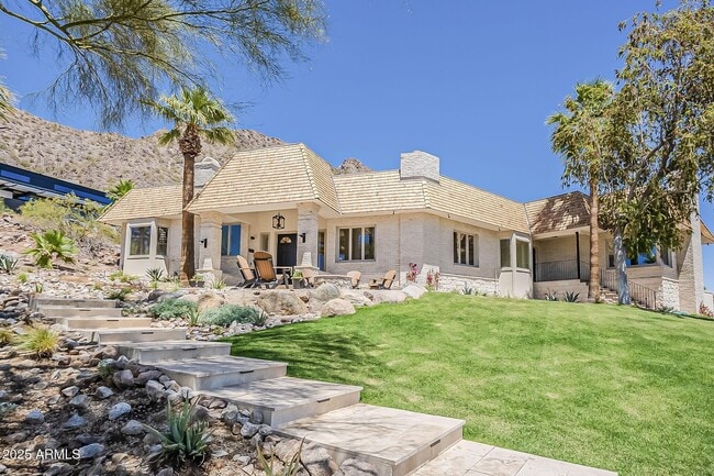 5654 E Mesquite Ln in Phoenix, AZ - Building Photo - Building Photo
