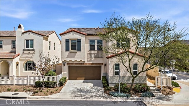property at 1647 N Santa Anita Ave