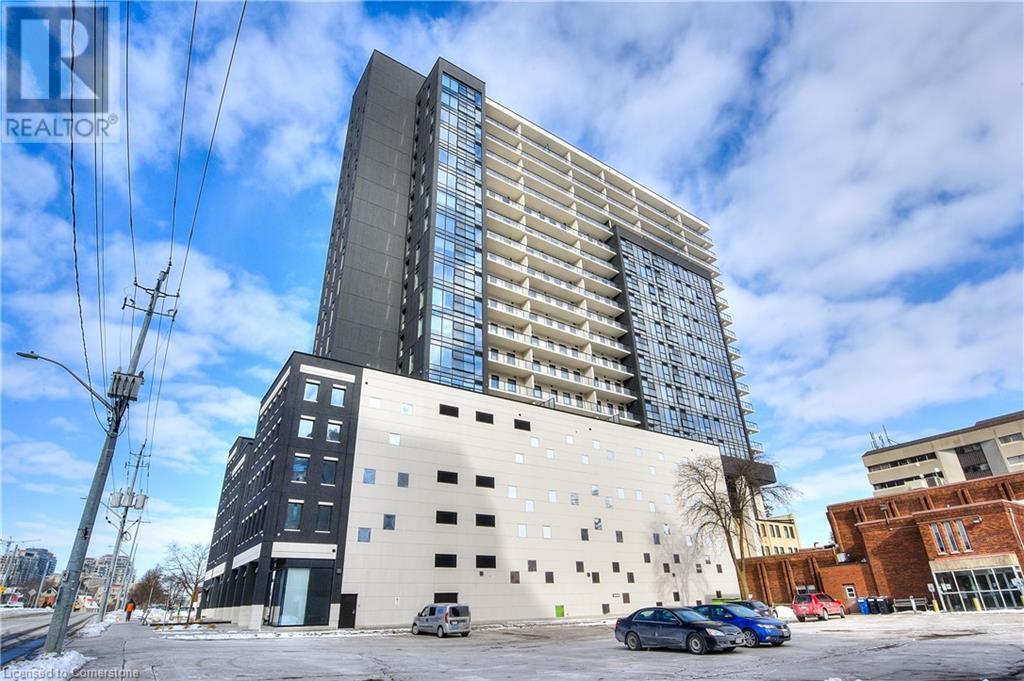 181 King St S in Waterloo, ON - Building Photo