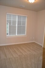 14224 Brittany Terrace in Oregon City, OR - Building Photo - Building Photo