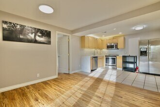 17305 Dayton Ave N in Shoreline, WA - Building Photo - Building Photo