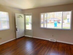 4653 Crestview Ave in Indianapolis, IN - Building Photo - Building Photo