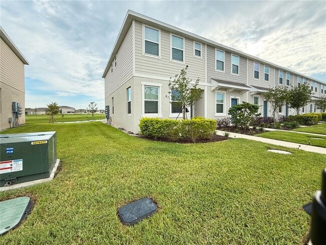 2033 Viewfinder St in Kissimmee, FL - Building Photo - Building Photo
