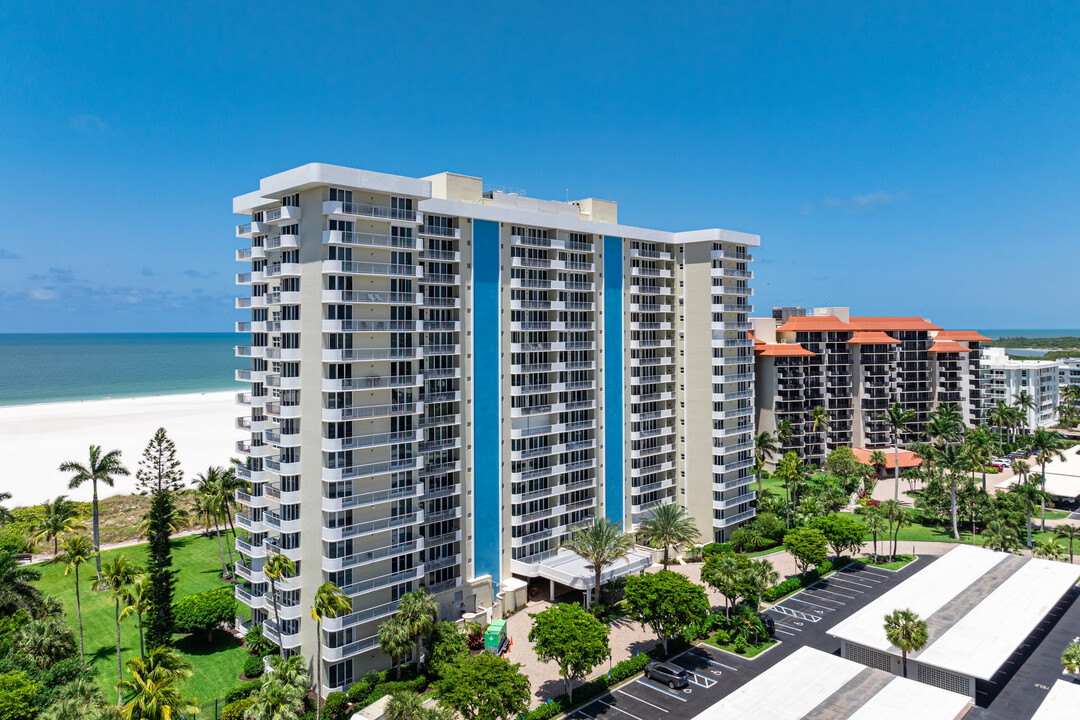 Admiralty House in Marco Island, FL - Building Photo