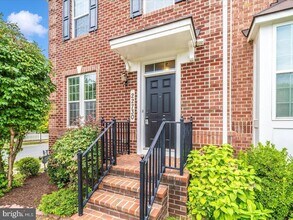 22730 Autumn Breeze Ave in Clarksburg, MD - Building Photo - Building Photo