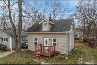 520 Ardella Ave in Akron, OH - Building Photo - Building Photo