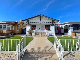 3231 Hueco Ave in El Paso, TX - Building Photo