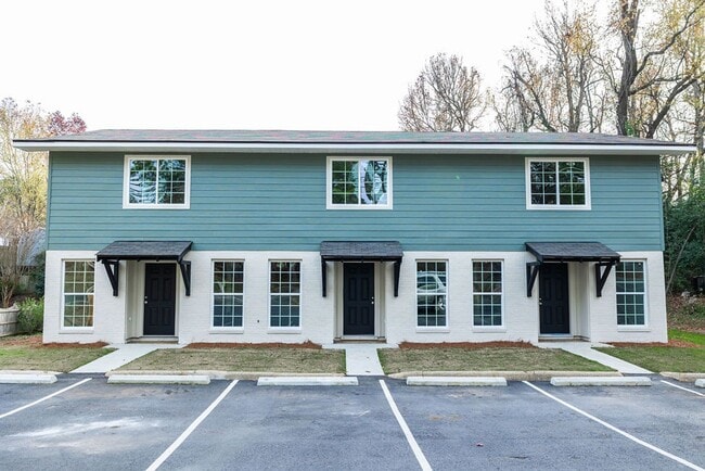 property at 900 Annalue Dr