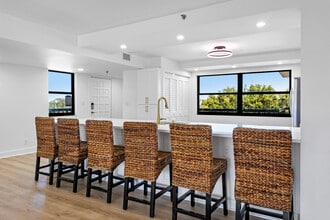 372 Golfview Rd in North Palm Beach, FL - Building Photo - Building Photo
