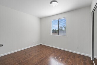 817 N Hobart Blvd in Los Angeles, CA - Building Photo - Building Photo