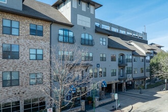 Villas on Guadalupe in Austin, TX - Building Photo - Building Photo