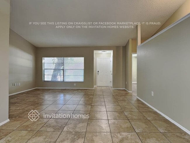 494 Still Meadows Cir W in Palm Harbor, FL - Foto de edificio - Building Photo