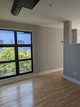 535 S Upper St, Unit 227 in Lexington, KY - Foto de edificio - Building Photo