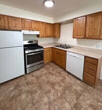 4751 S Bonair St in Holladay, UT - Building Photo - Building Photo