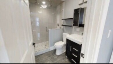 15 Orchard St, Unit 1 in Cambridge, MA - Foto de edificio - Building Photo