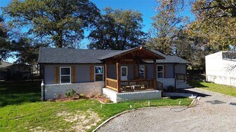 1133 Hwy 2861 in Comanche, TX - Building Photo