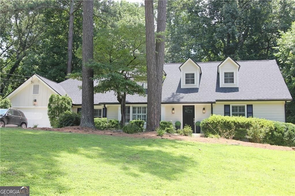 229 Devonwood Dr in Atlanta, GA - Building Photo