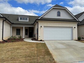 6065 Gardner Maples Dr SE in Owens Cross Roads, AL - Building Photo