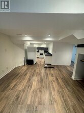 11 Kelsey Crescent in Barrie, ON - Building Photo - Building Photo