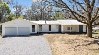 1216 Old Rdg Rd E in Prattville, AL - Building Photo