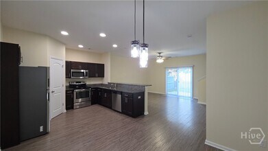 30 Cantle Dr in Richmond Hill, GA - Building Photo - Building Photo