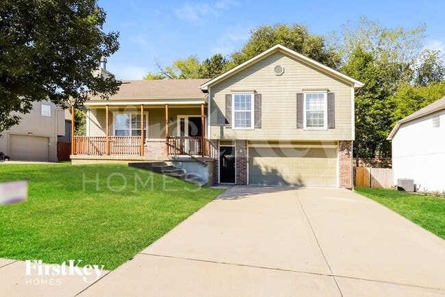 property at 8024 N Spruce Ave