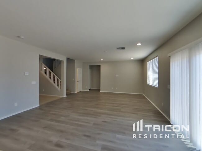 10555 W Crown King Rd in Tolleson, AZ - Building Photo - Building Photo
