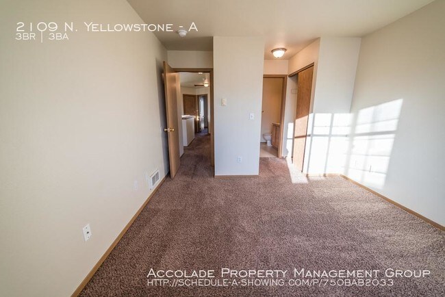 2109 Yellowstone St in Ellensburg, WA - Building Photo - Building Photo