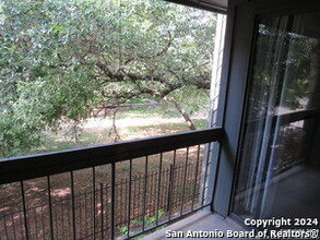3843 Barrington St in San Antonio, TX - Building Photo - Building Photo