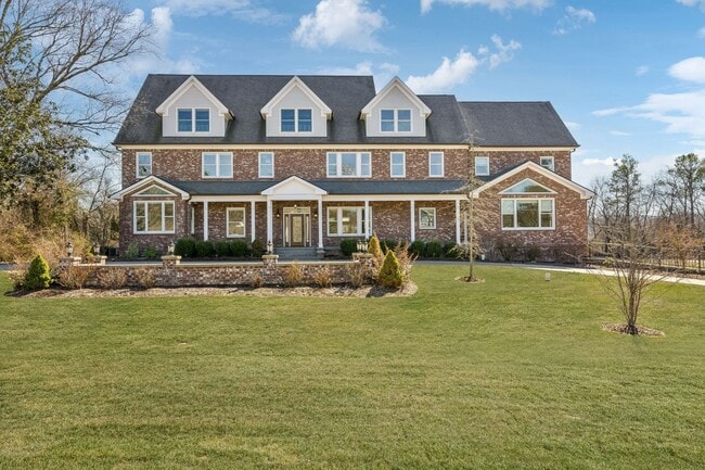 property at 5111 Meadow Lake Rd