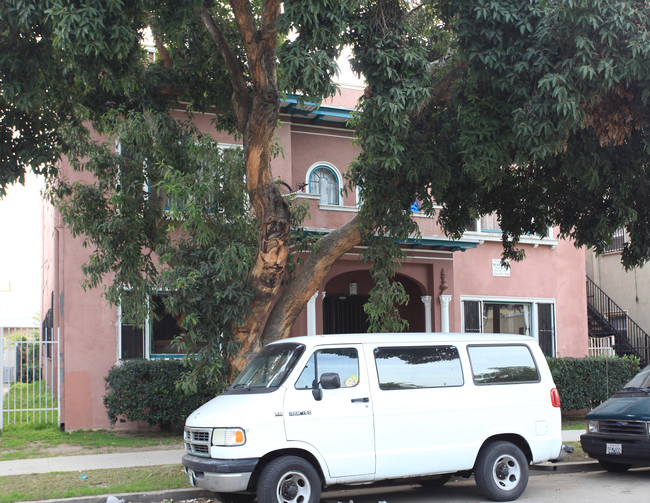 710 E 8th St in Long Beach, CA - Building Photo - Building Photo