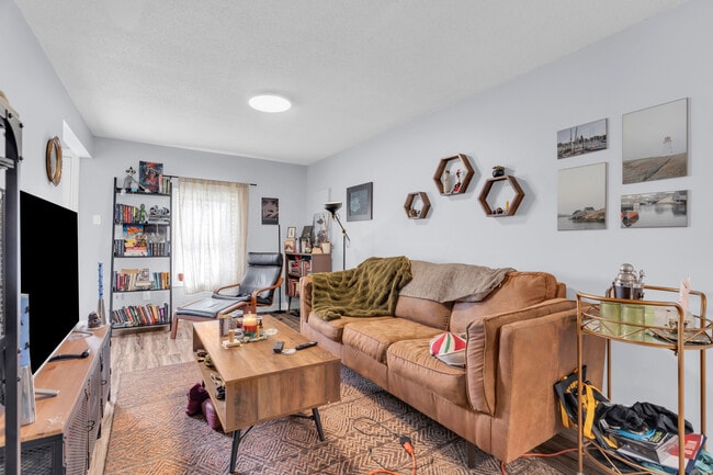 270 Elizabeth St in Guelph, ON - Building Photo - Building Photo