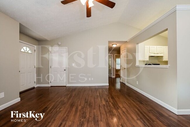 104 Waters Edge Dr in Locust Grove, GA - Building Photo - Building Photo